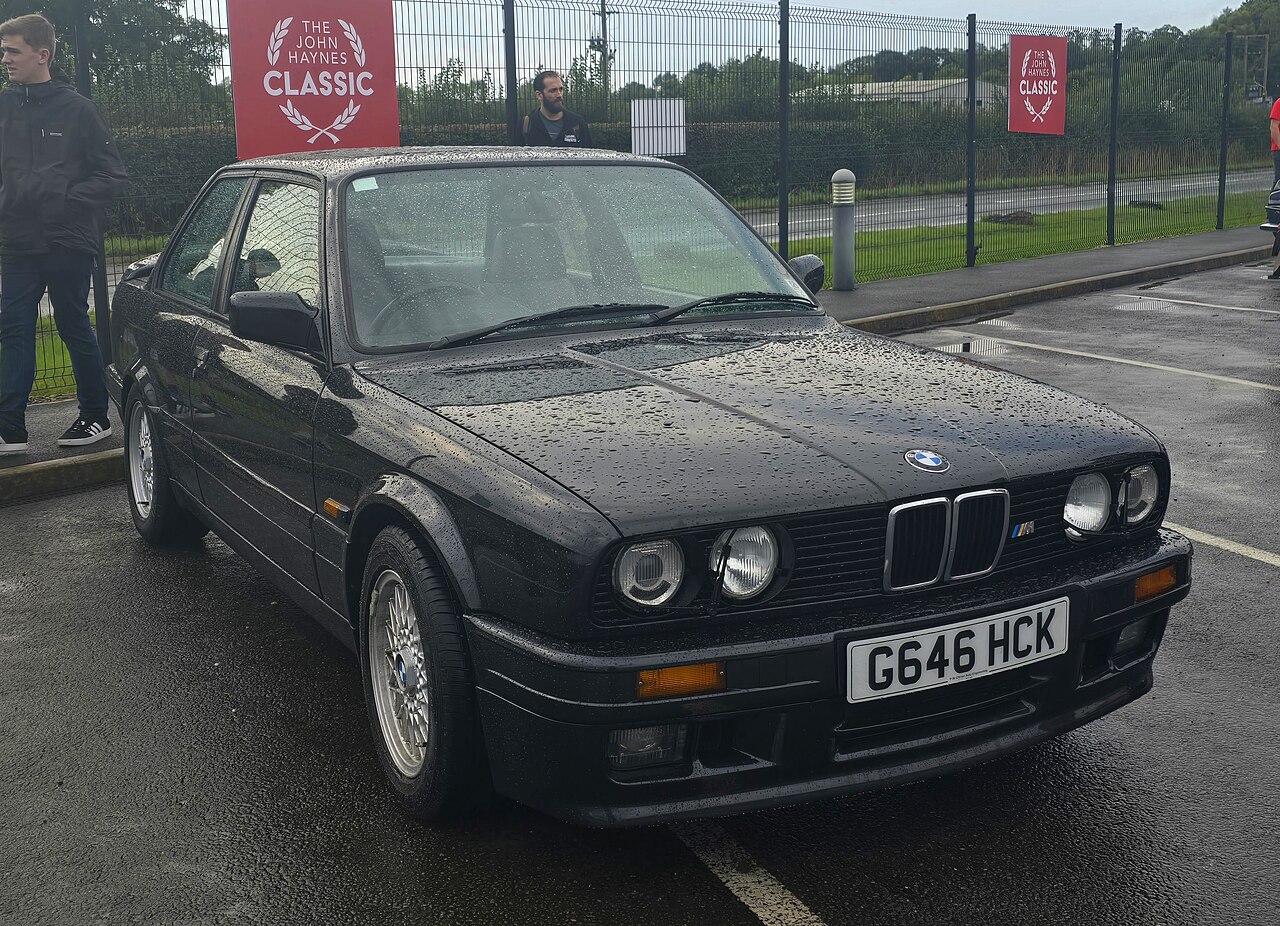 2005 BMW 325i