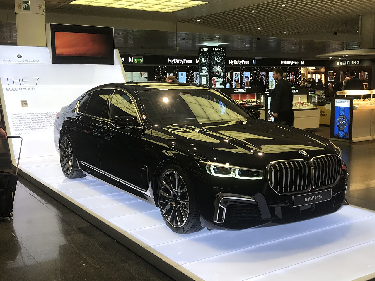 2020 BMW 745e