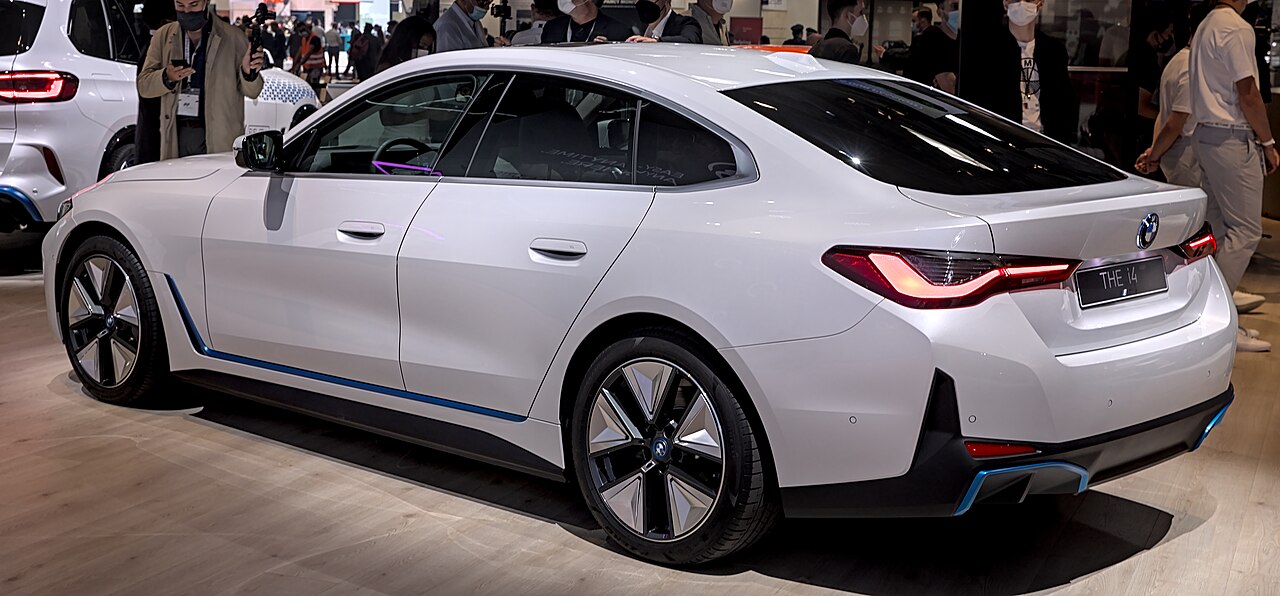 2022 BMW i4