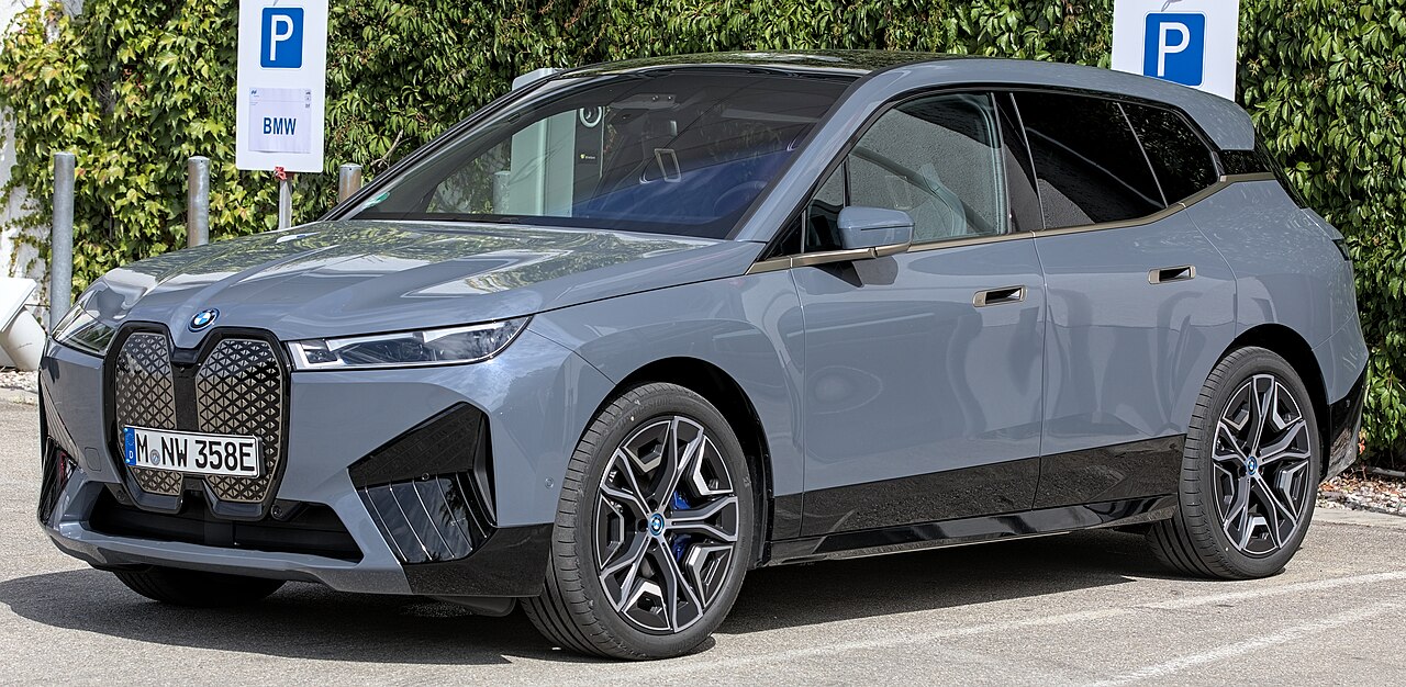 2025 BMW iX