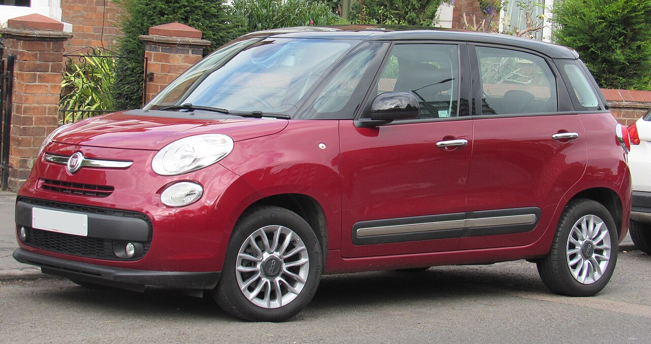 2017 FIAT 500L