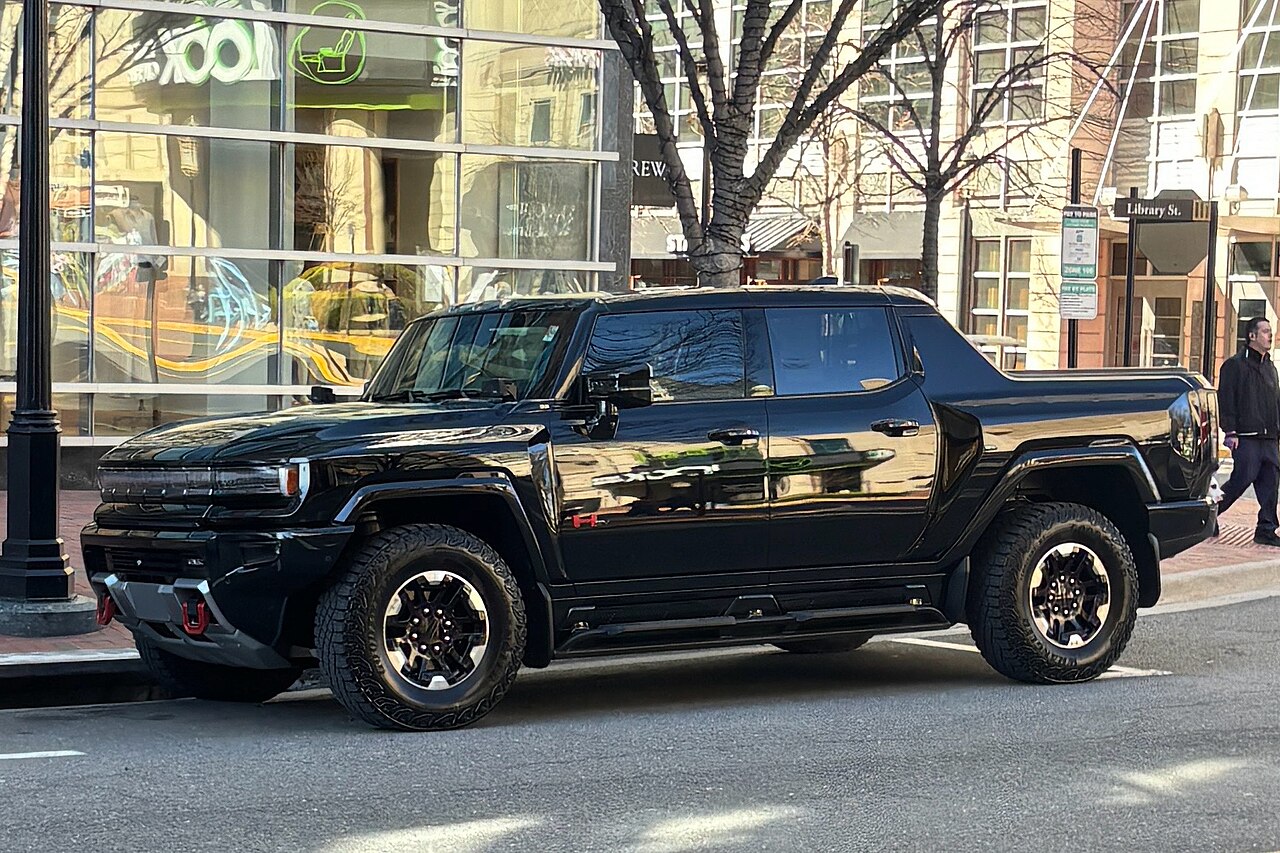 2023 GMC Hummer EV Pickup