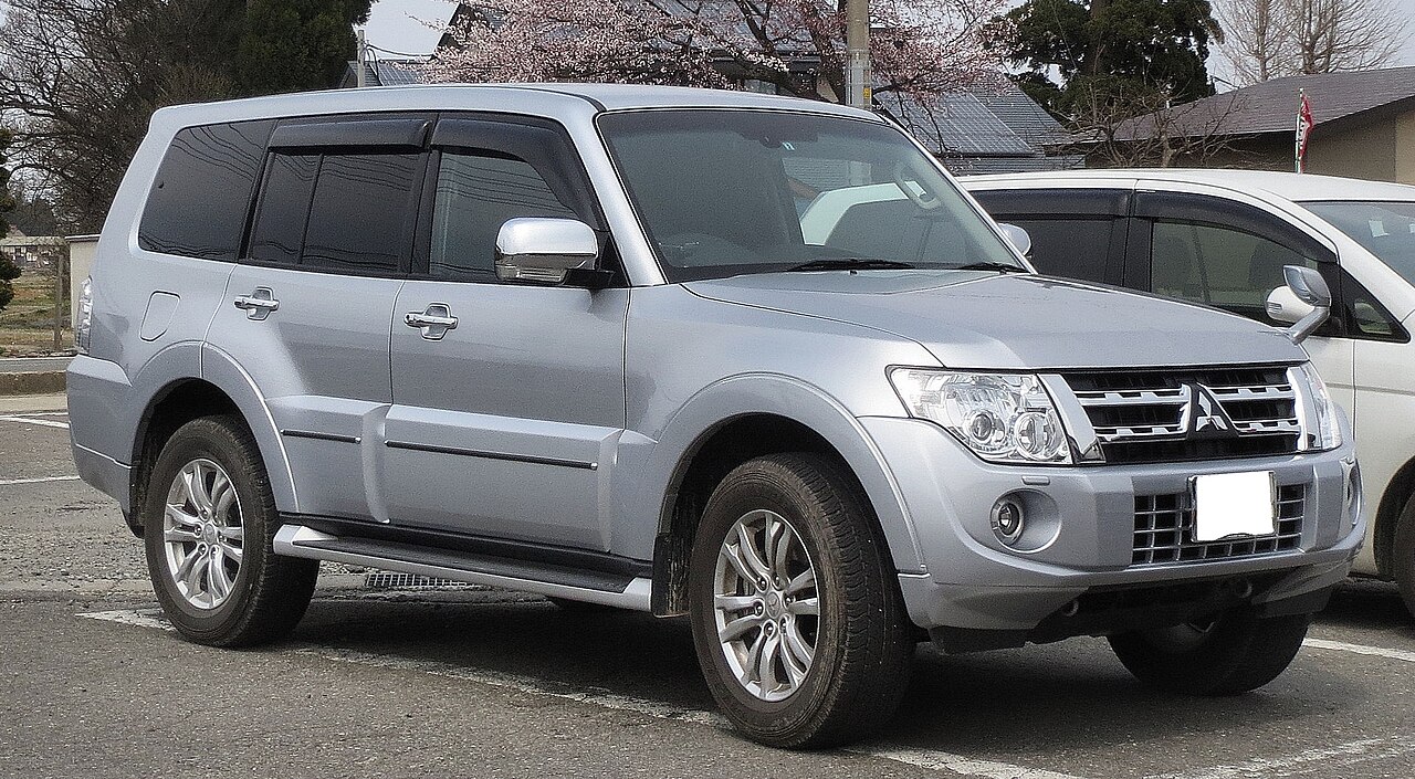2005 Mitsubishi Montero
