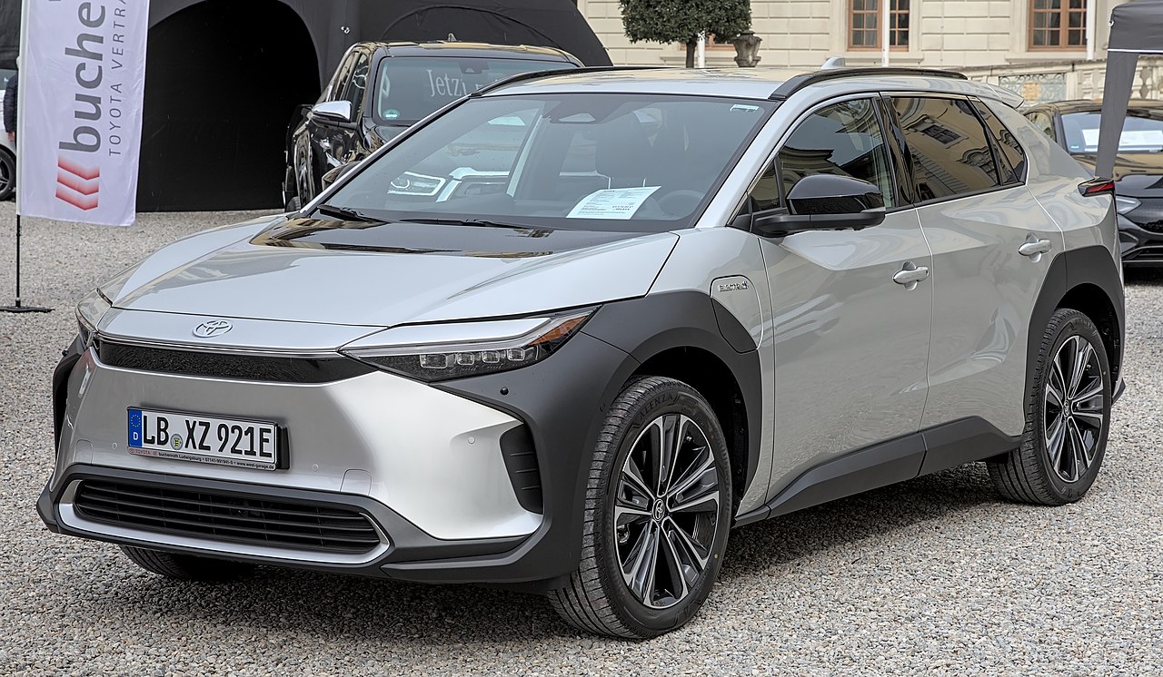 2025 Toyota bZ4X