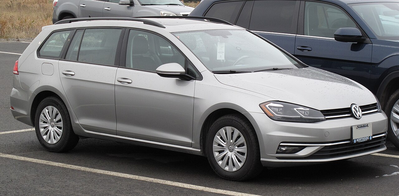 2017 Volkswagen Golf SportWagen