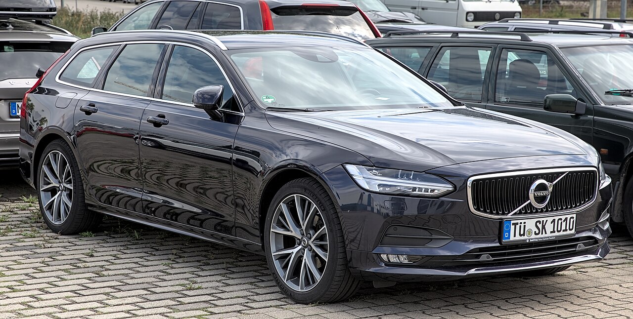 2017 Volvo V90CC